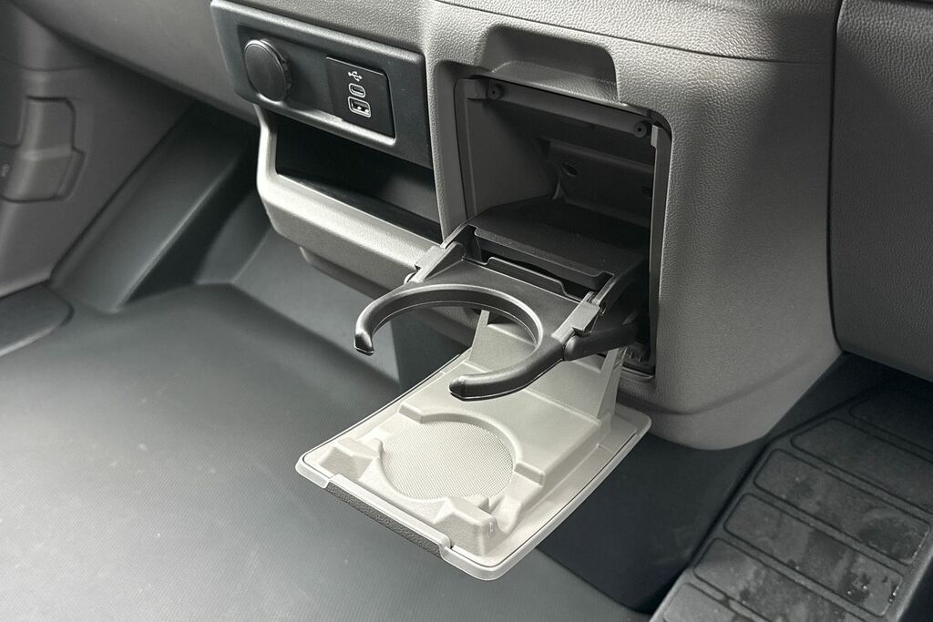 Volkswagen E-Transporter T32 65Kwh Commerce Pro Panel Van YS26BYY Grey #46