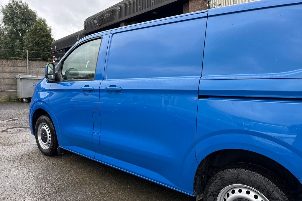 Volkswagen E-Transporter T32 65Kwh Commerce Pro Panel Van YS26BYY Grey #33