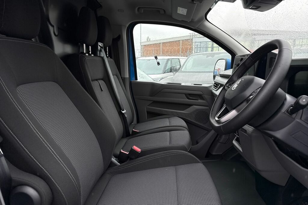 Volkswagen E-Transporter T32 65Kwh Commerce Pro Panel Van YS26BYY Grey #23