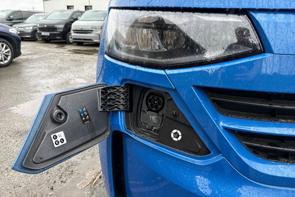 Volkswagen E-Transporter T32 65Kwh Commerce Pro Panel Van YS26BYY Grey #26