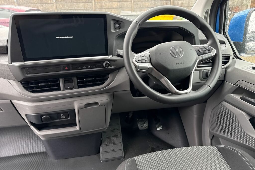 Volkswagen E-Transporter T32 65Kwh Commerce Pro Panel Van YS26BYY Grey #17