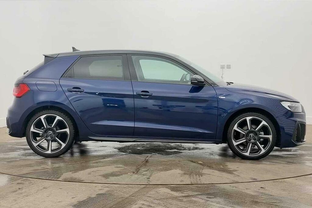 Audi A1 Black Edition 30 Tfsi 116 Ps S Tronic Blue #3