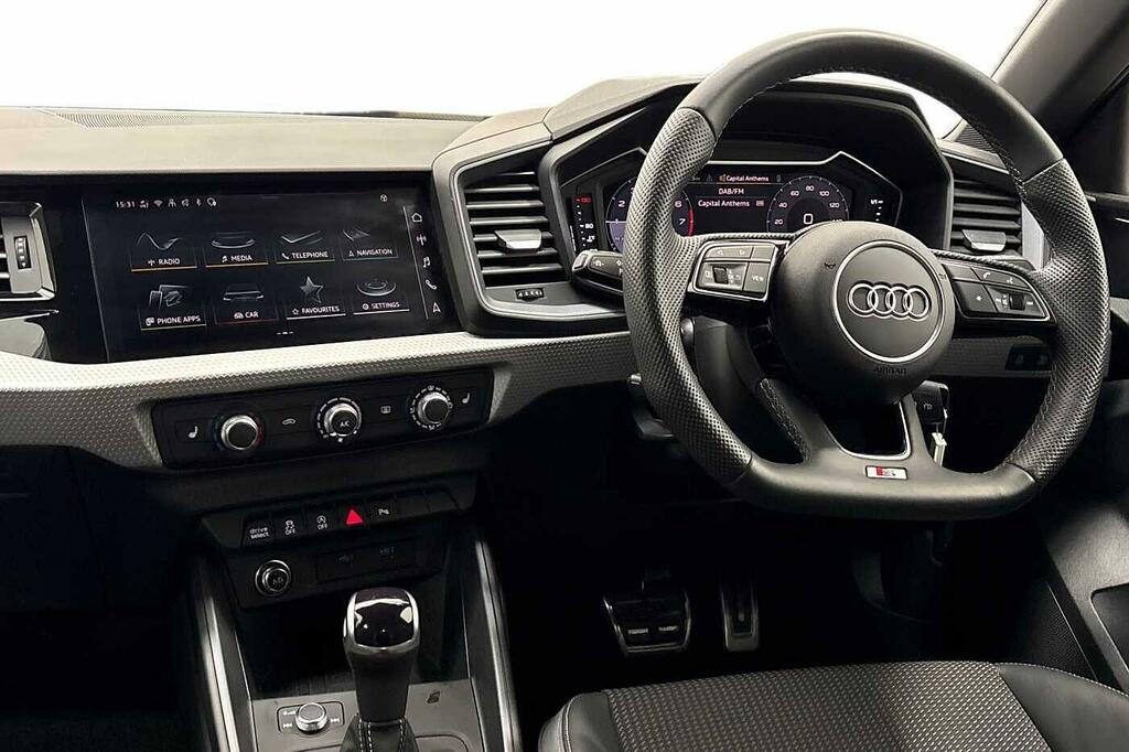 Audi A1 30 Tfsi Black Edition S Tronic Tech Pack Green #8