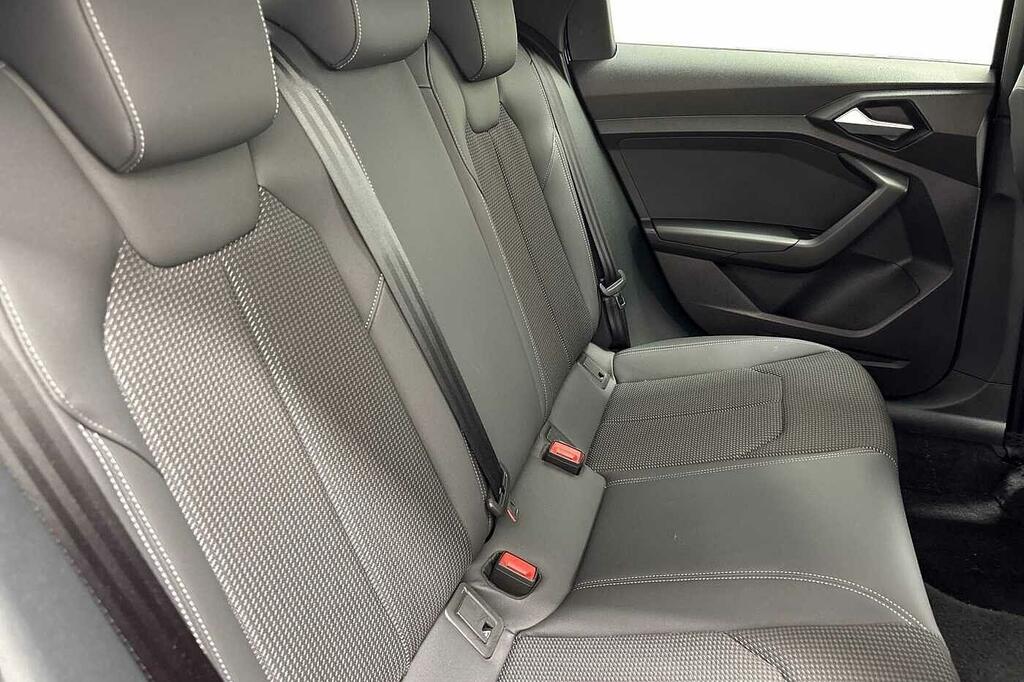 Audi A1 30 Tfsi Black Edition S Tronic Tech Pack Green #9