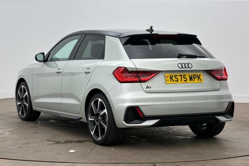 Audi A1 Black Edition 35 Tfsi 150 Ps S Tronic Silver #3