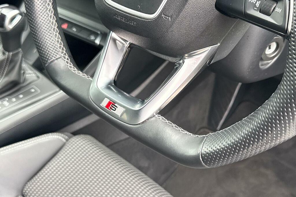 Audi Q3 45 Tfsi E Black Edition S Tronic Tech Pack Grey #37