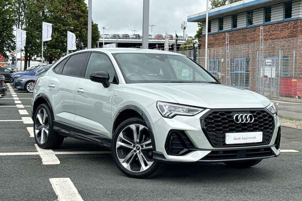 Audi Q3 Black Edition 35 Tdi 150 Ps S Tronic Silver