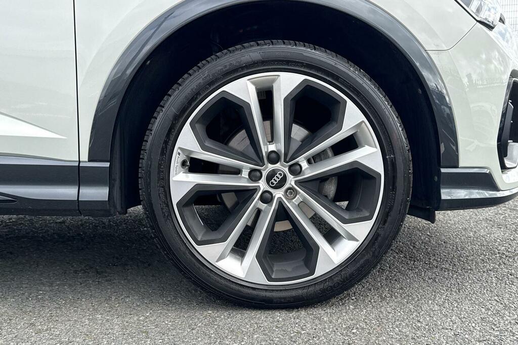 Audi Q3 Black Edition 35 Tdi 150 Ps S Tronic Silver #6