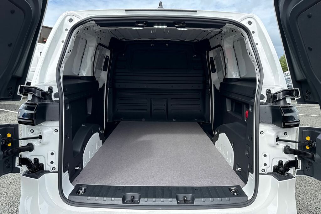 Volkswagen ID.Buzz Pro 79Kwh Commerce Panel Van 28  #6