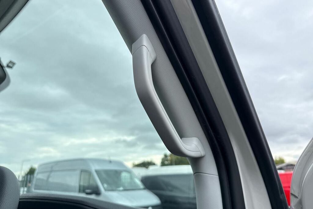 Volkswagen Crafter 2.0 Tdi Cr35 Commerce Plus Panel Van Ma YS26KMM Silver #25