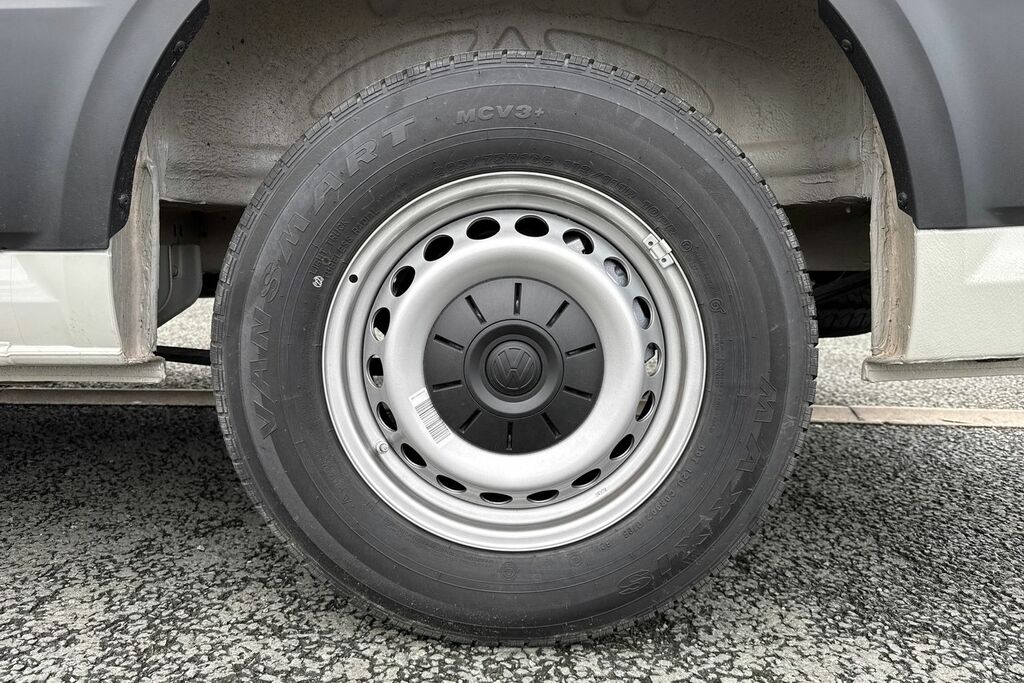 Volkswagen Crafter 2.0 Tdi Cr35 Commerce Plus Panel Van Ma YS26KMM Silver #11