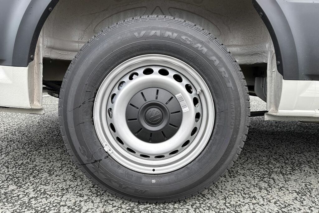Volkswagen Crafter 2.0 Tdi Cr35 Commerce Plus Panel Van Ma YS26KMM Silver #10