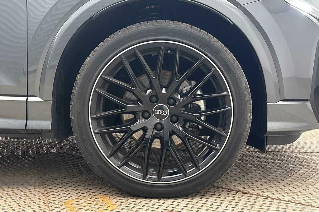 Audi Q2 Black Edition 35 Tfsi 150 Ps S Tronic Grey #5
