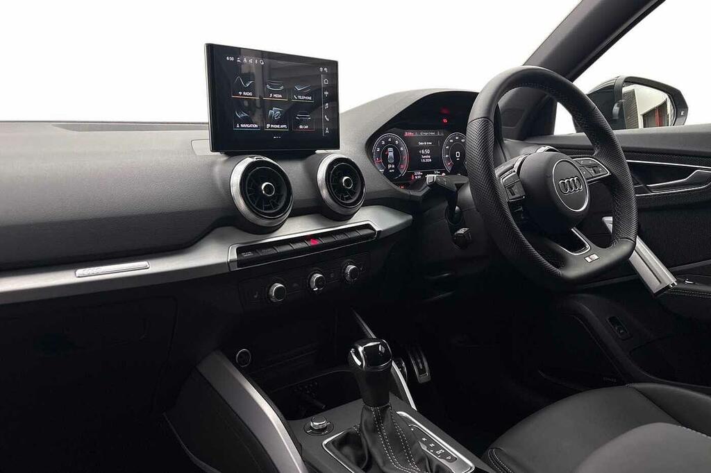 Audi Q2 Black Edition 35 Tfsi 150 Ps S Tronic Grey #2