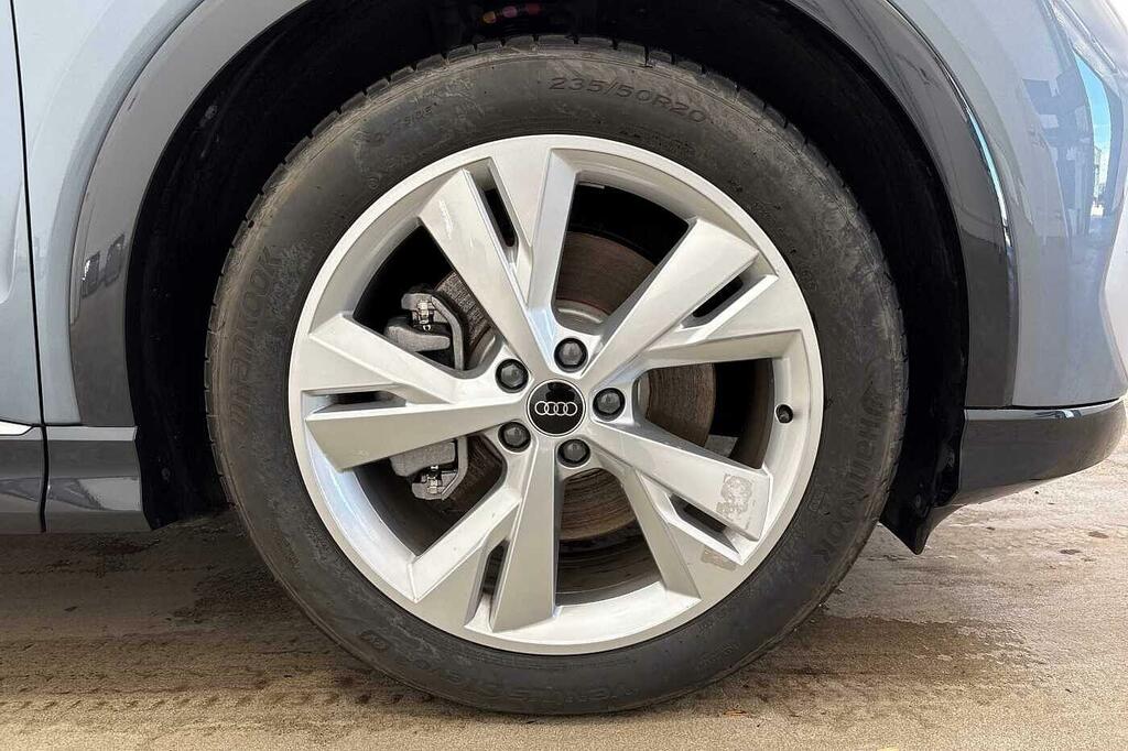 Audi Q4 E Tron S Line 40 150,00 Kw Blue #5