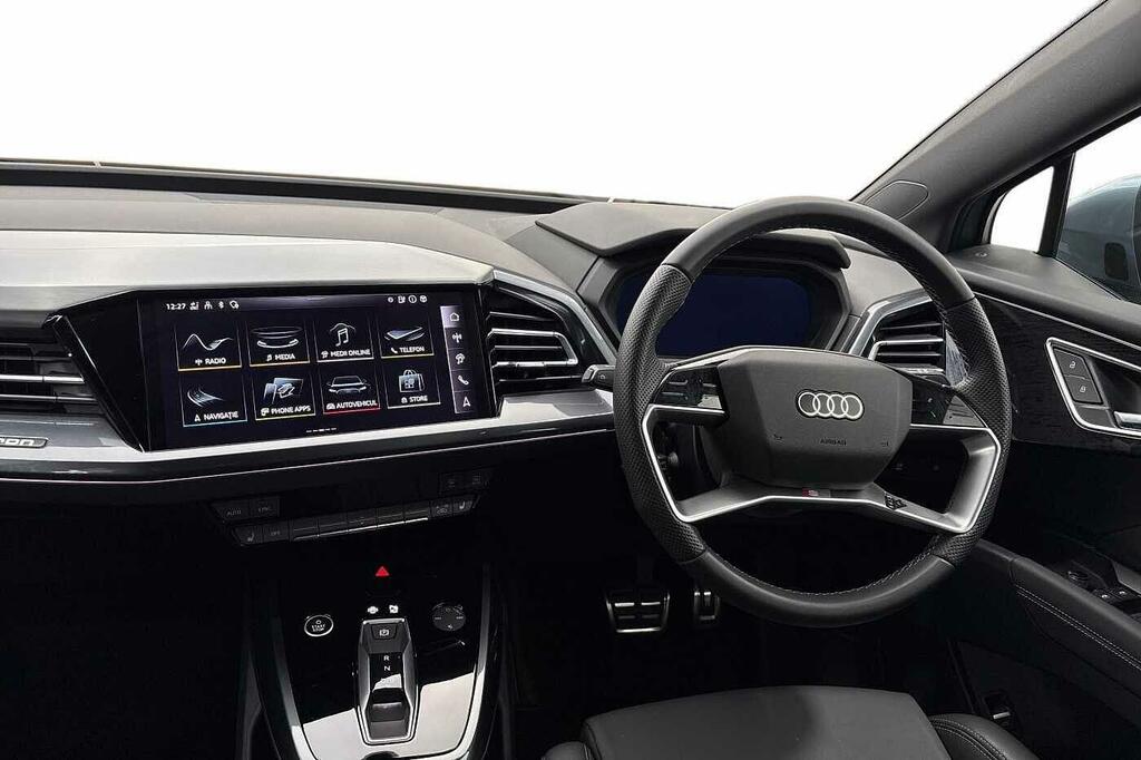 Audi Q4 E Tron S Line 40 150,00 Kw Blue #2