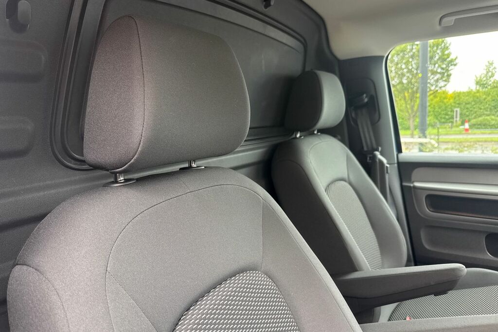 Volkswagen ID.Buzz Cargo 210Kw Commerce Plus 79Kwh Silver #20