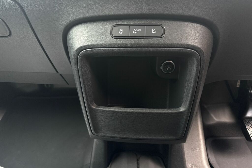 Volkswagen ID.Buzz Cargo 210Kw Commerce Plus 79Kwh Silver #19