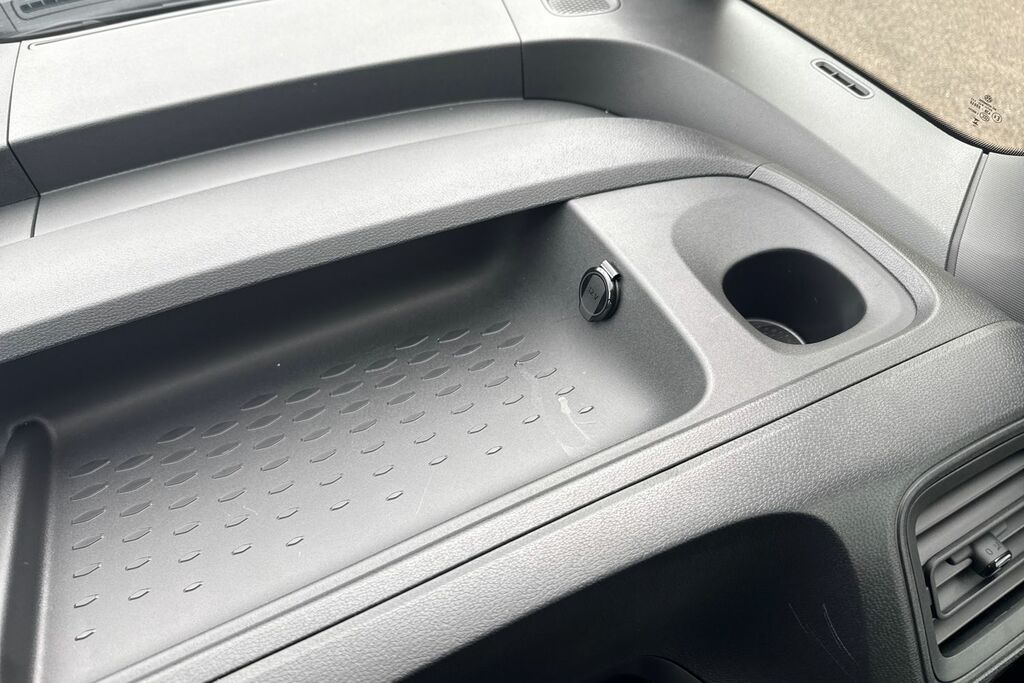 Volkswagen ID.Buzz Cargo 210Kw Commerce Plus 79Kwh Silver #34