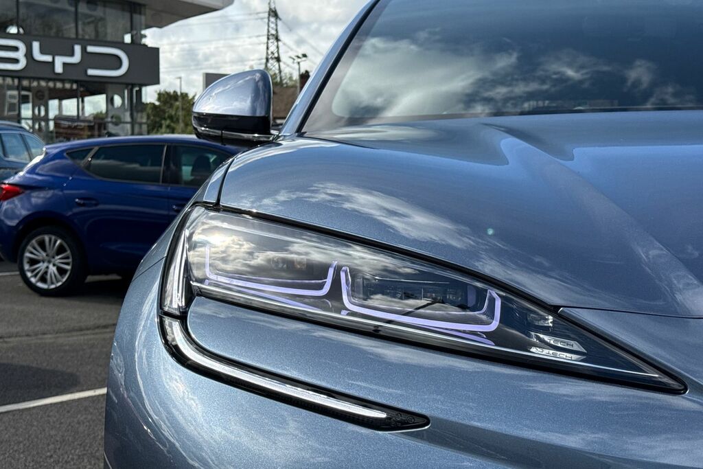 Byd Sealion 7 82.5Kwh Design Awd White #25