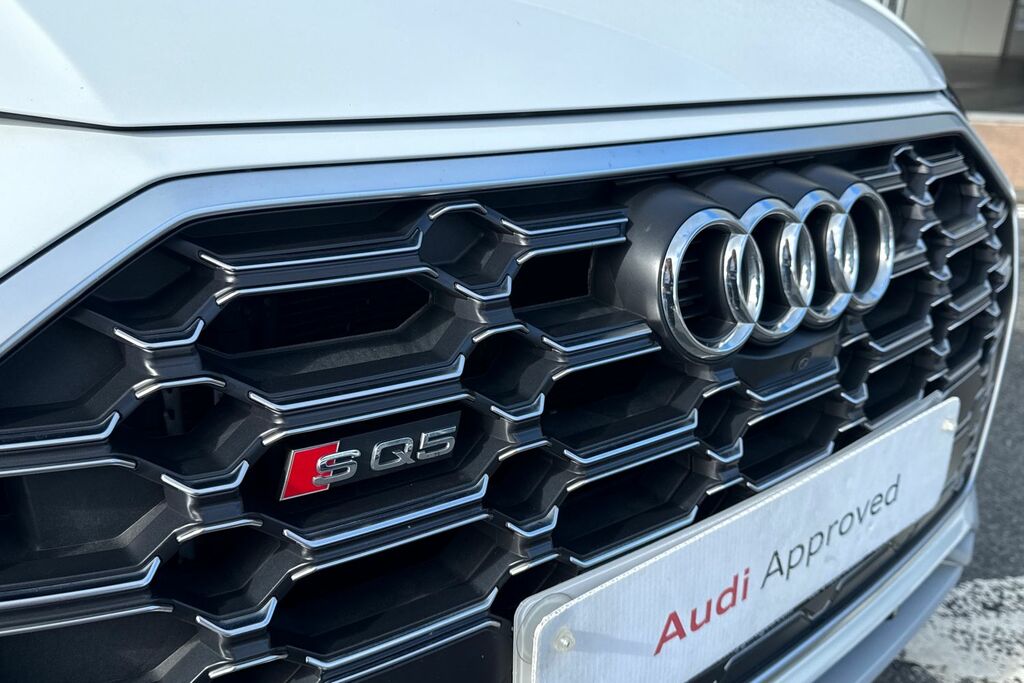 Audi SQ5 3L Vorsprung Grey #24