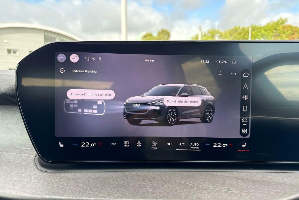 Audi Q3 1.5 E-hybrid Launch Edition Plus S Tronic Grey #50
