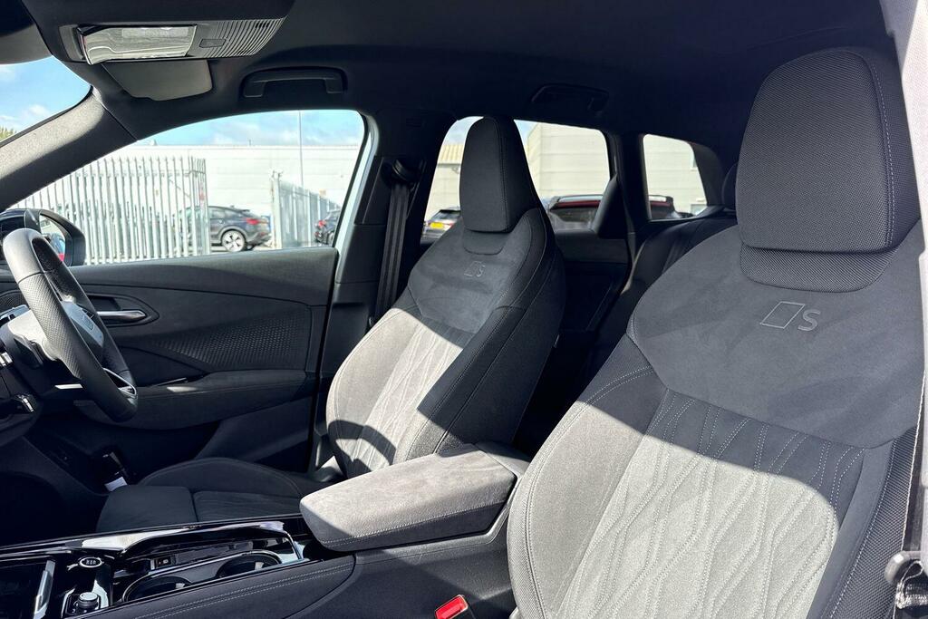Audi Q3 1.5 E-hybrid Launch Edition Plus S Tronic Grey #10