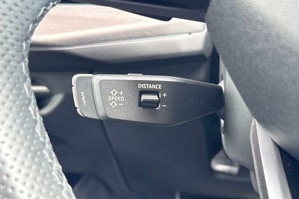 Audi Q3 1.5 E-hybrid Launch Edition Plus S Tronic Grey #45