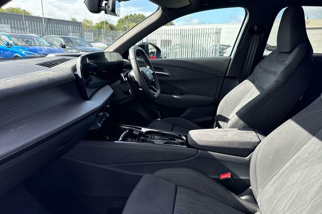 Audi Q3 1.5 E-hybrid Launch Edition Plus S Tronic Grey #8