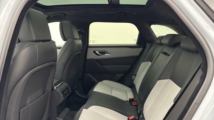 Land Rover Range Rover Velar 2.0 P400e Revised Grey #4