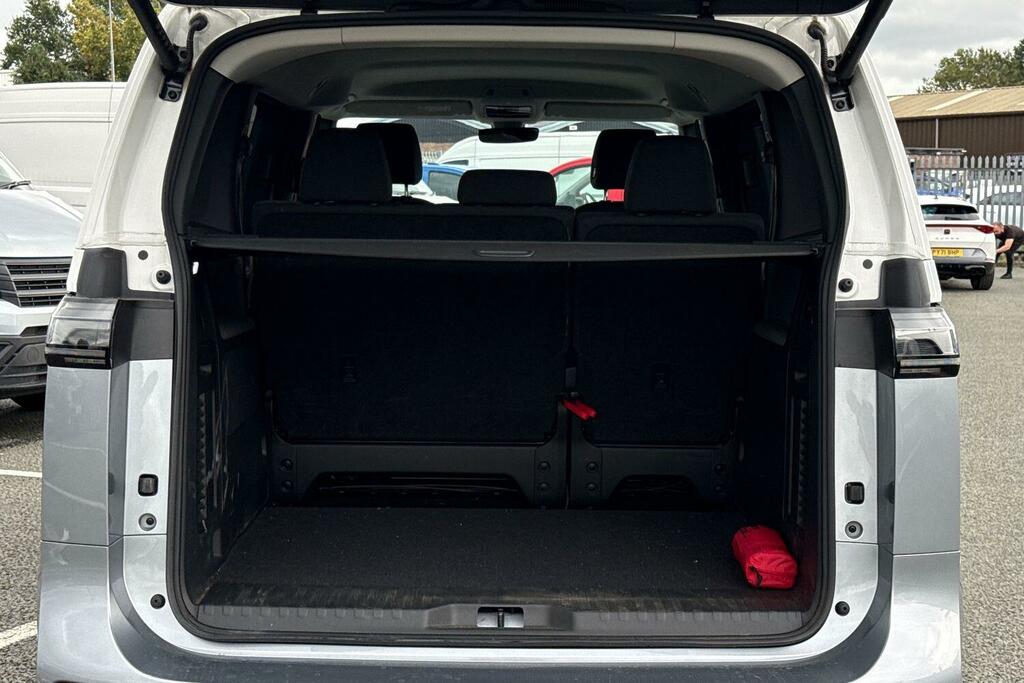 Volkswagen ID.Buzz Pro 79Kwh Commerce White #9