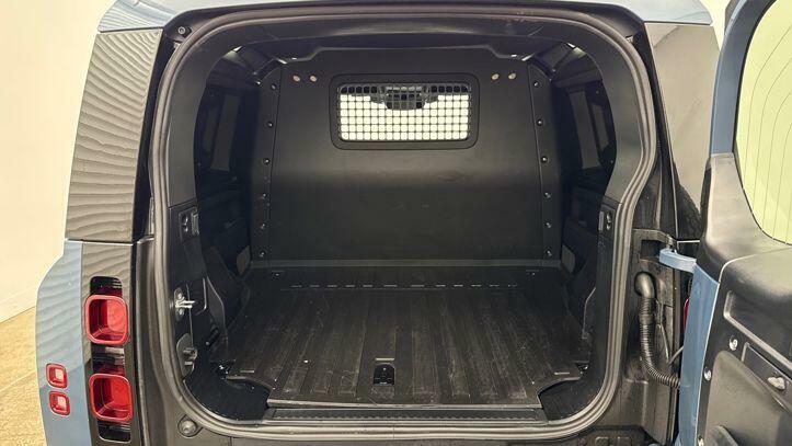 Land Rover Defender X-dynamic Se Red #10