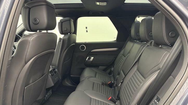 Land Rover Discovery 3.0 D350 Dynamic Hse Blue #4