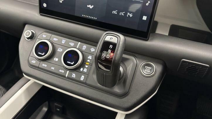 Land Rover Defender 110 X-dynamic Se Black #13