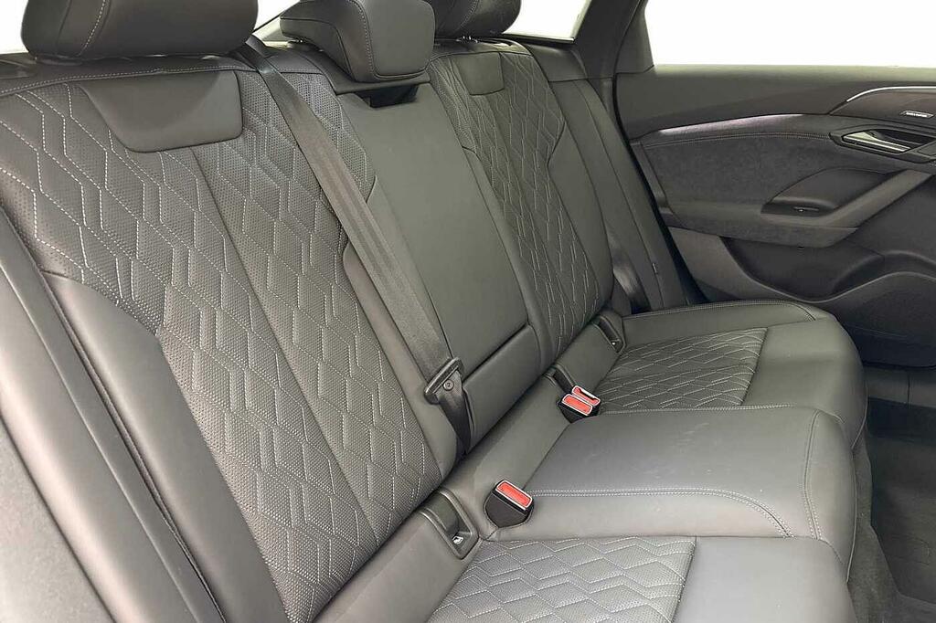 Audi E-tron 225Kw Performance 100Kwh S Line Grey #9