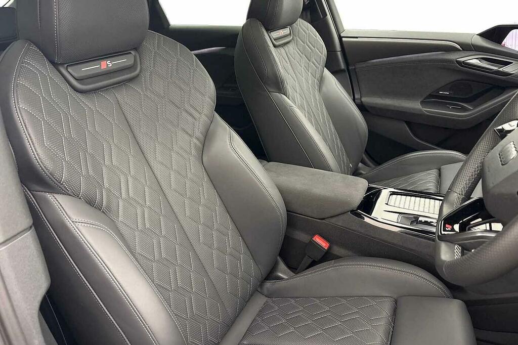 Audi E-tron 225Kw Performance 100Kwh S Line Grey #10