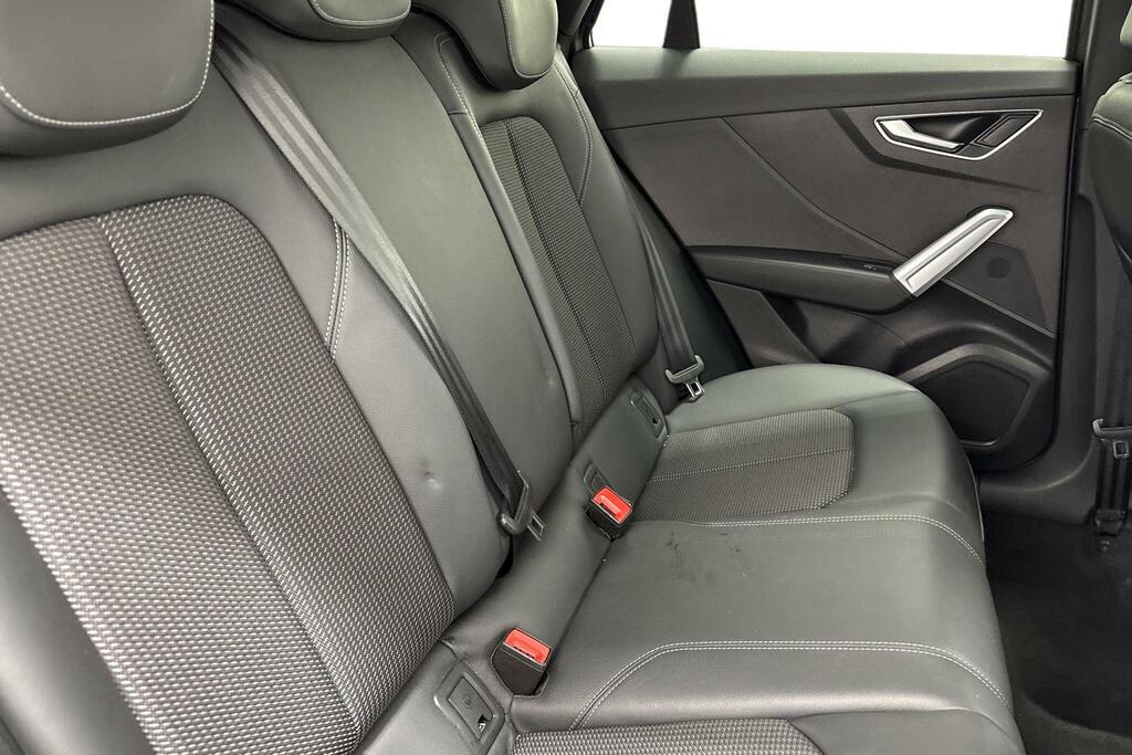 Audi Q2 35 Tfsi Black Edition Black #9