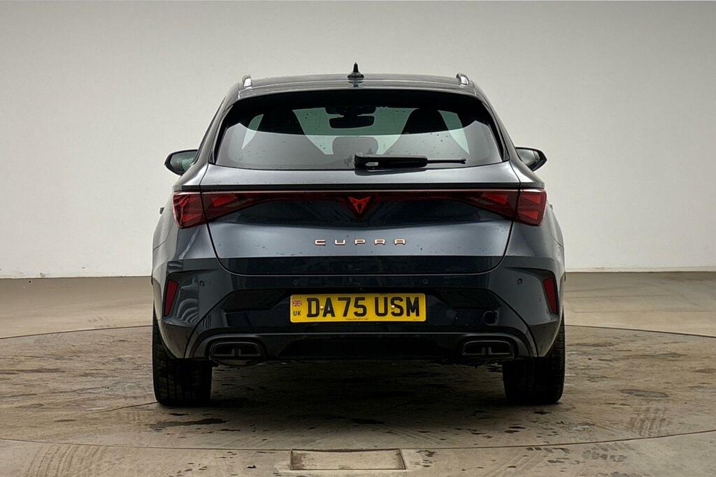 Cupra Leon 1.5 Ehybrid 204 V1 Dsg Estate White #8