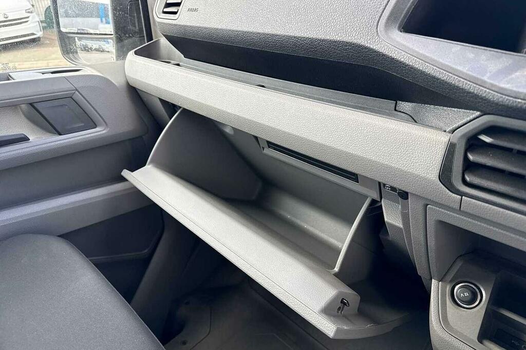 Volkswagen Crafter Cr35 Panel Van Commerce Plus Mwb 177 Ps 2.0 Tdi 8S Grey #33