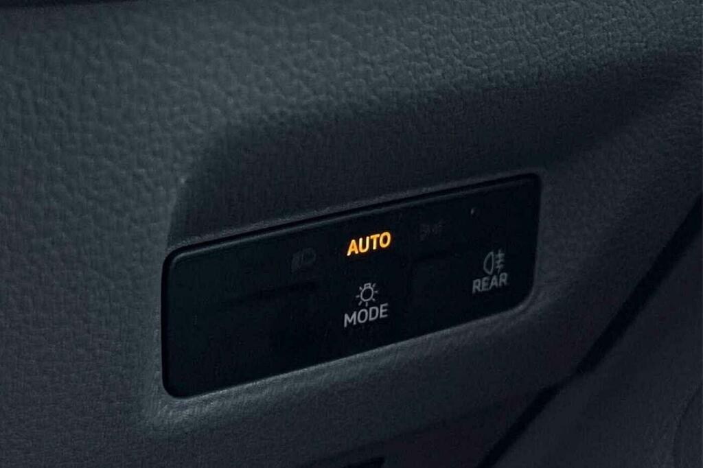 Volkswagen Crafter Cr35 Panel Van Commerce Plus Mwb 177 Ps 2.0 Tdi 8S Grey #37