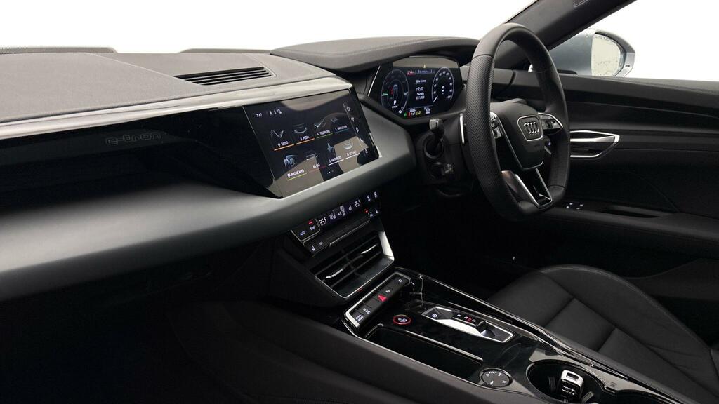 Audi E Tron GT 93.4Kwh Saloon Quattro 476 Ps Silver #2