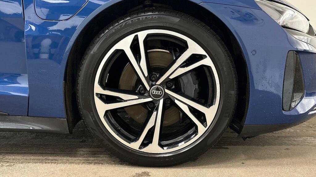 Audi E Tron GT 93.4Kwh Saloon Quattro 476 Ps Blue #5
