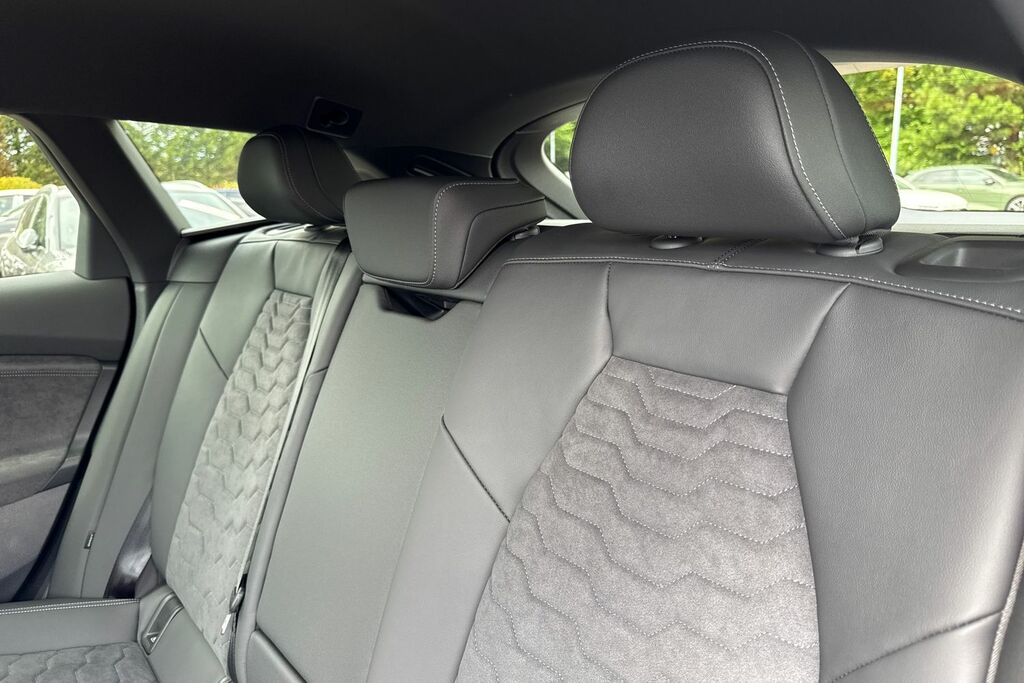 Audi A6 E-tron Avant 100Kwh Performance Black Edition Estate Electr Blue #18