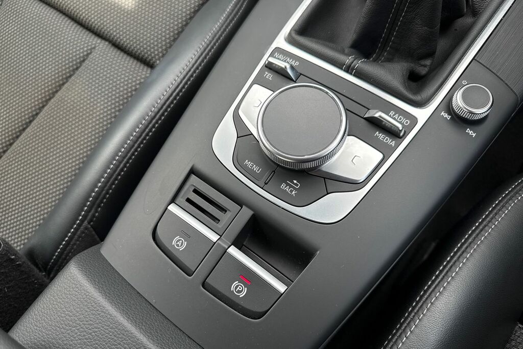 Audi A3 A3 Sportback 35 Tfsi S Line Black Edition White #57