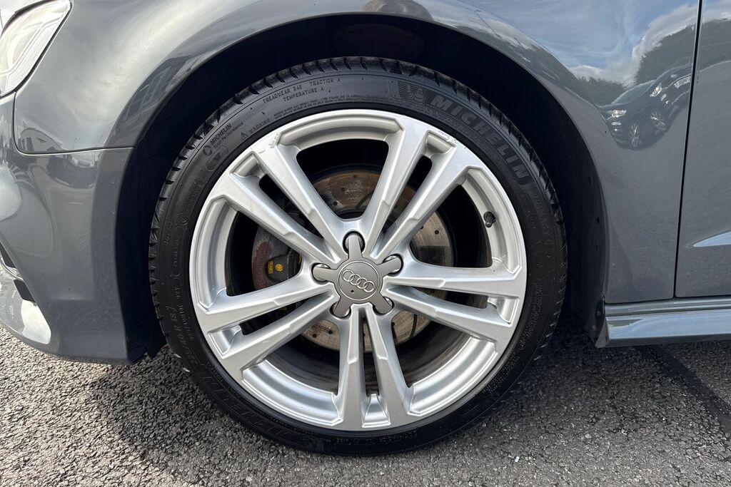 Audi A3 A3 Sportback 35 Tfsi S Line Black Edition White #23