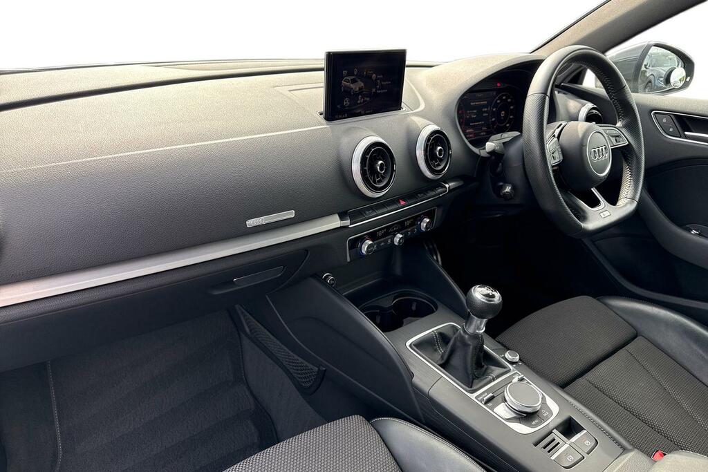 Audi A3 A3 Sportback 35 Tfsi S Line Black Edition White #8