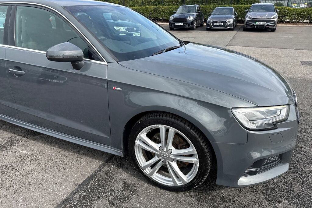 Audi A3 A3 Sportback 35 Tfsi S Line Black Edition White #36