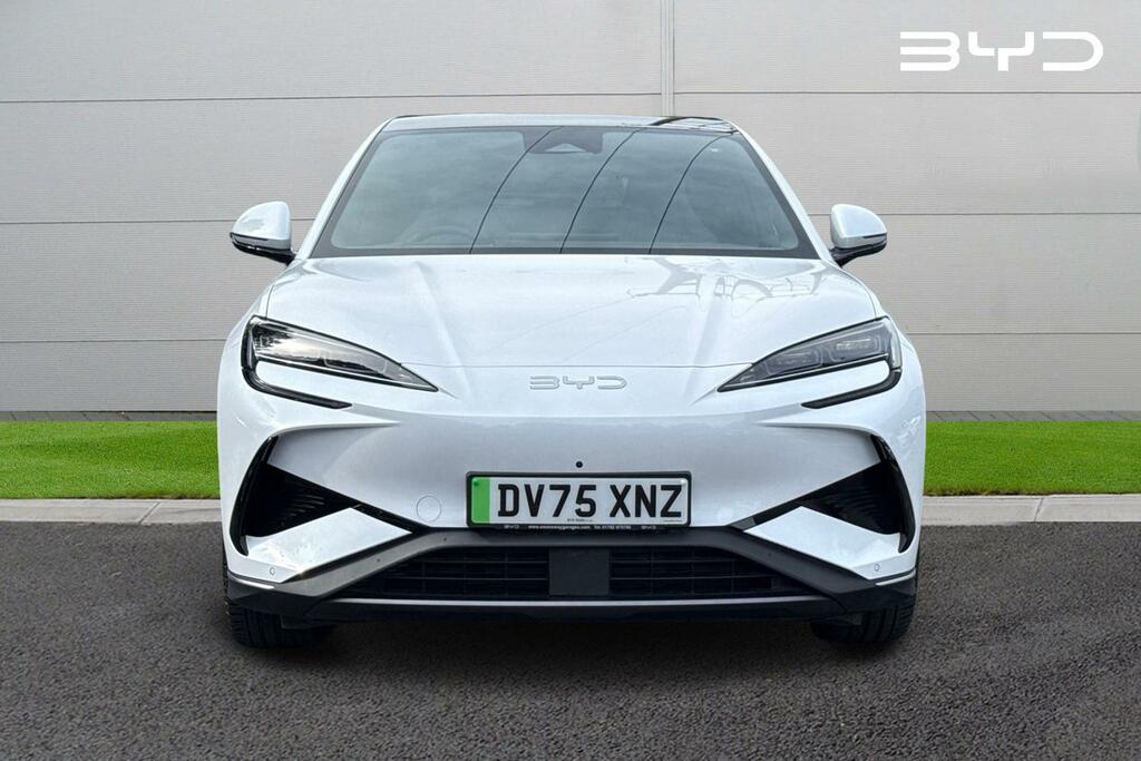 Byd Sealion 7 91.3Kwh Excellence Awd White #5