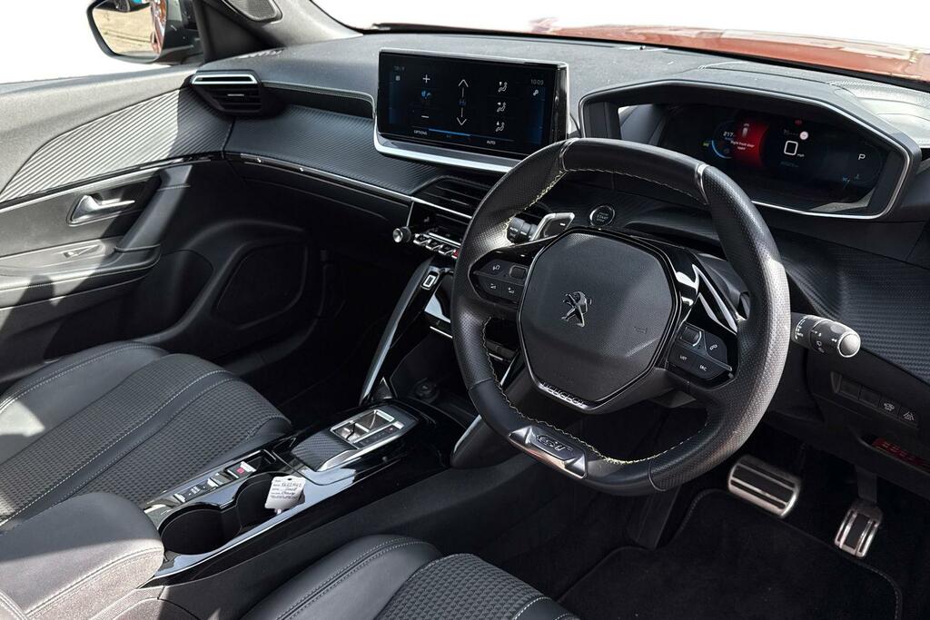 Peugeot 2008 Gt White #13