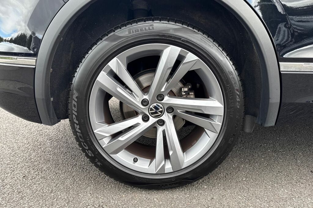 Volkswagen Tiguan Elegance White #10